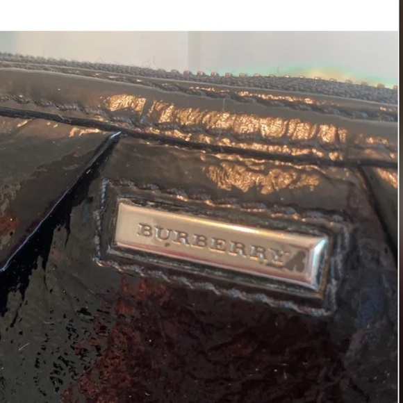 EUC Burberry Nova Check Handbag with Burberry knotted zip around wallet - Picture 7 of 11